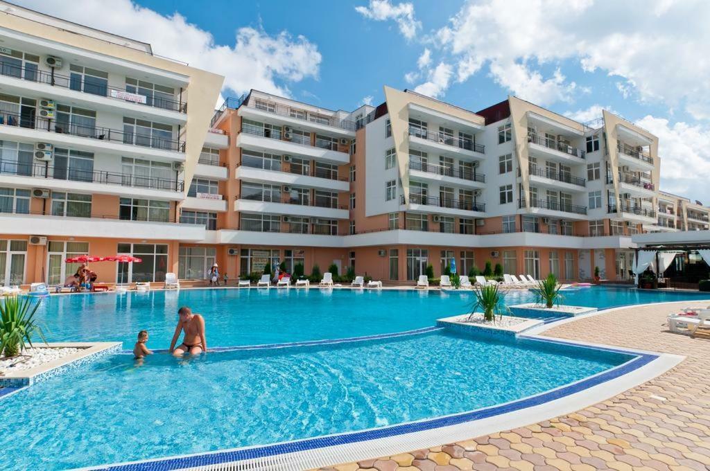 Grand Kameliq Daire Sunny Beach Dış mekan fotoğraf